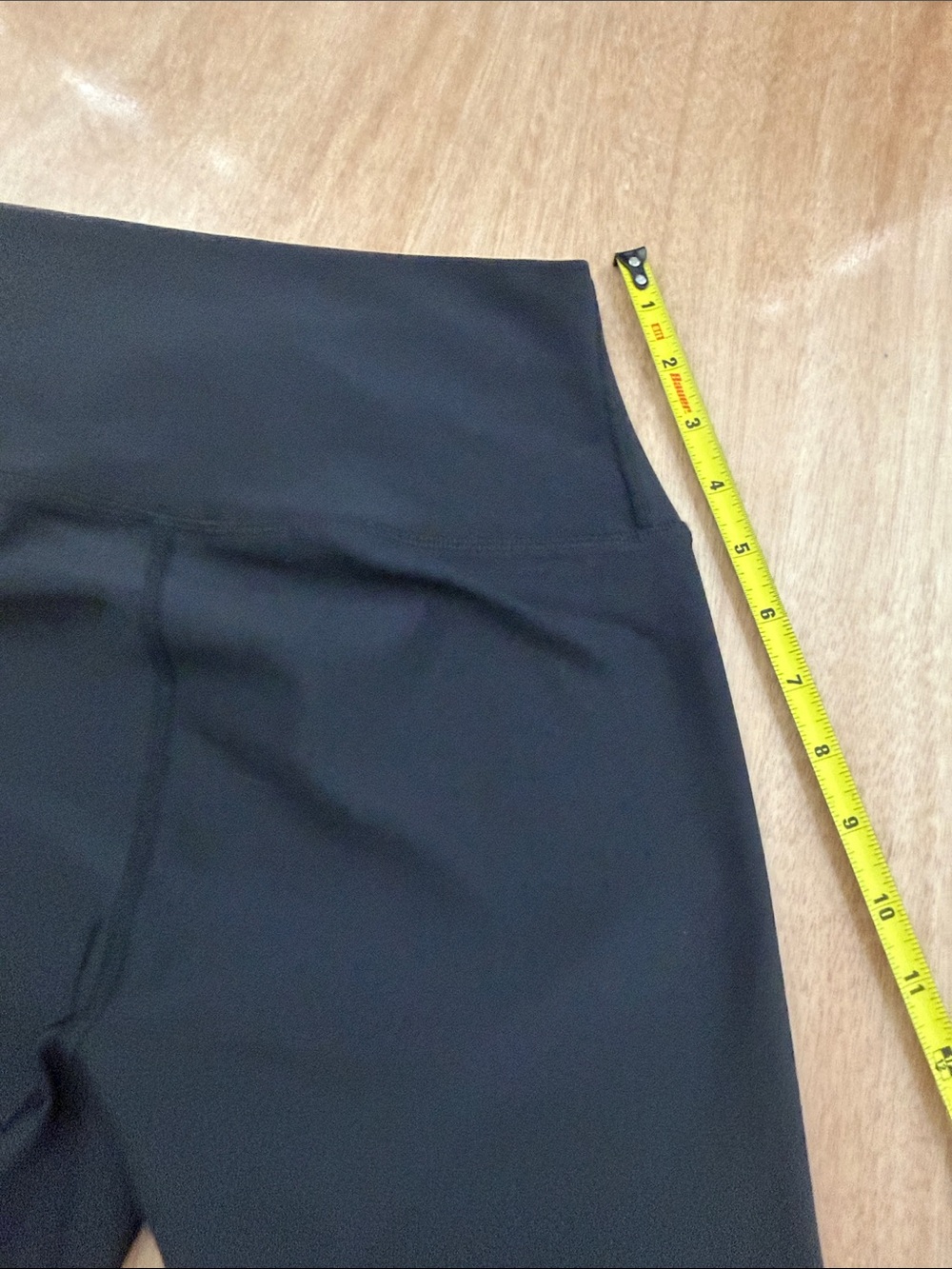 Alo Yoga Airlift High-Waist 21” Capri Leggings Black Women’s Medium - Picture 6 of 10